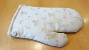 Chňapka s magnetem fialový tulipánek