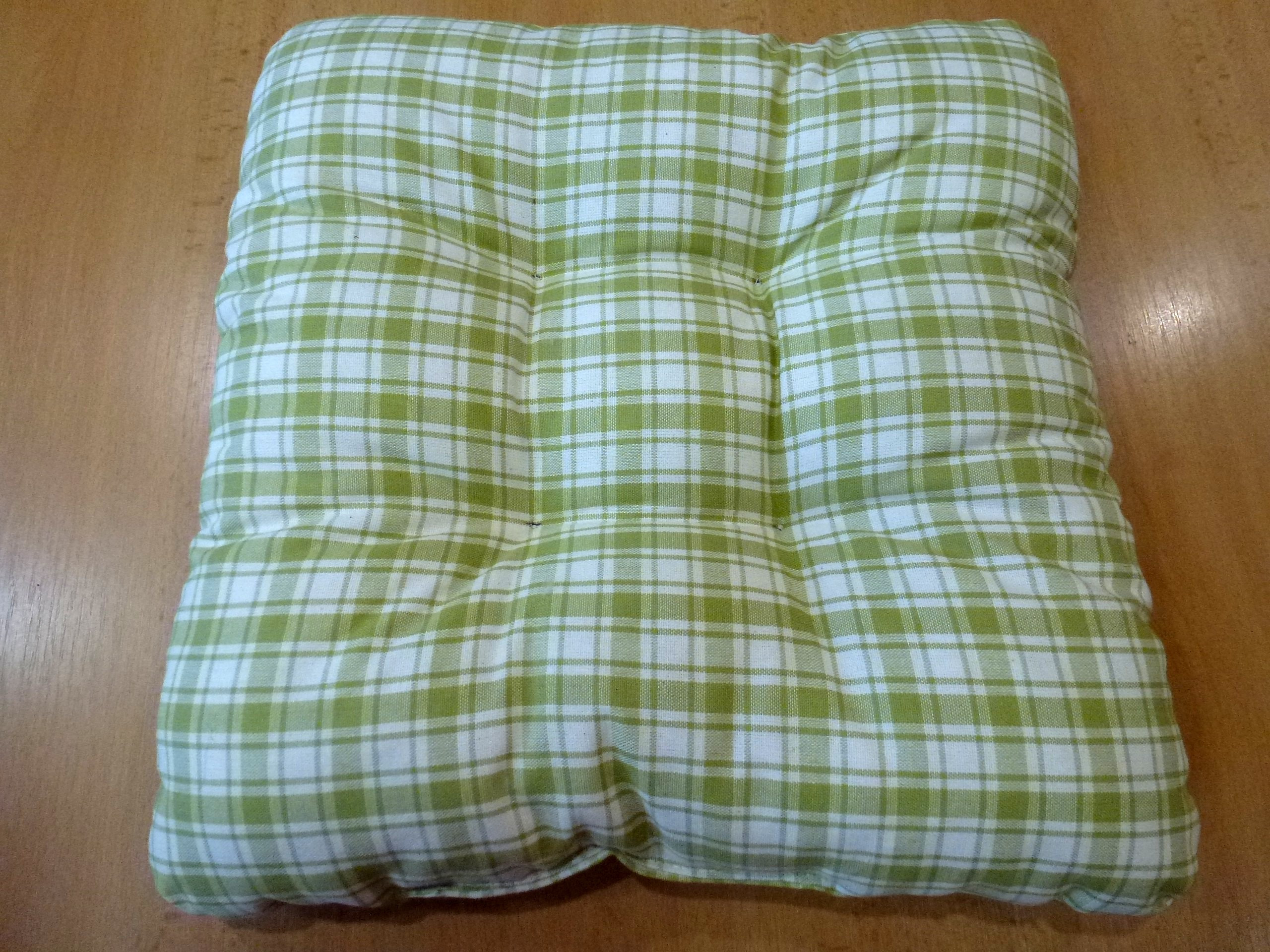 Podsedák prošitý 40x40cm zelenkavá kostka