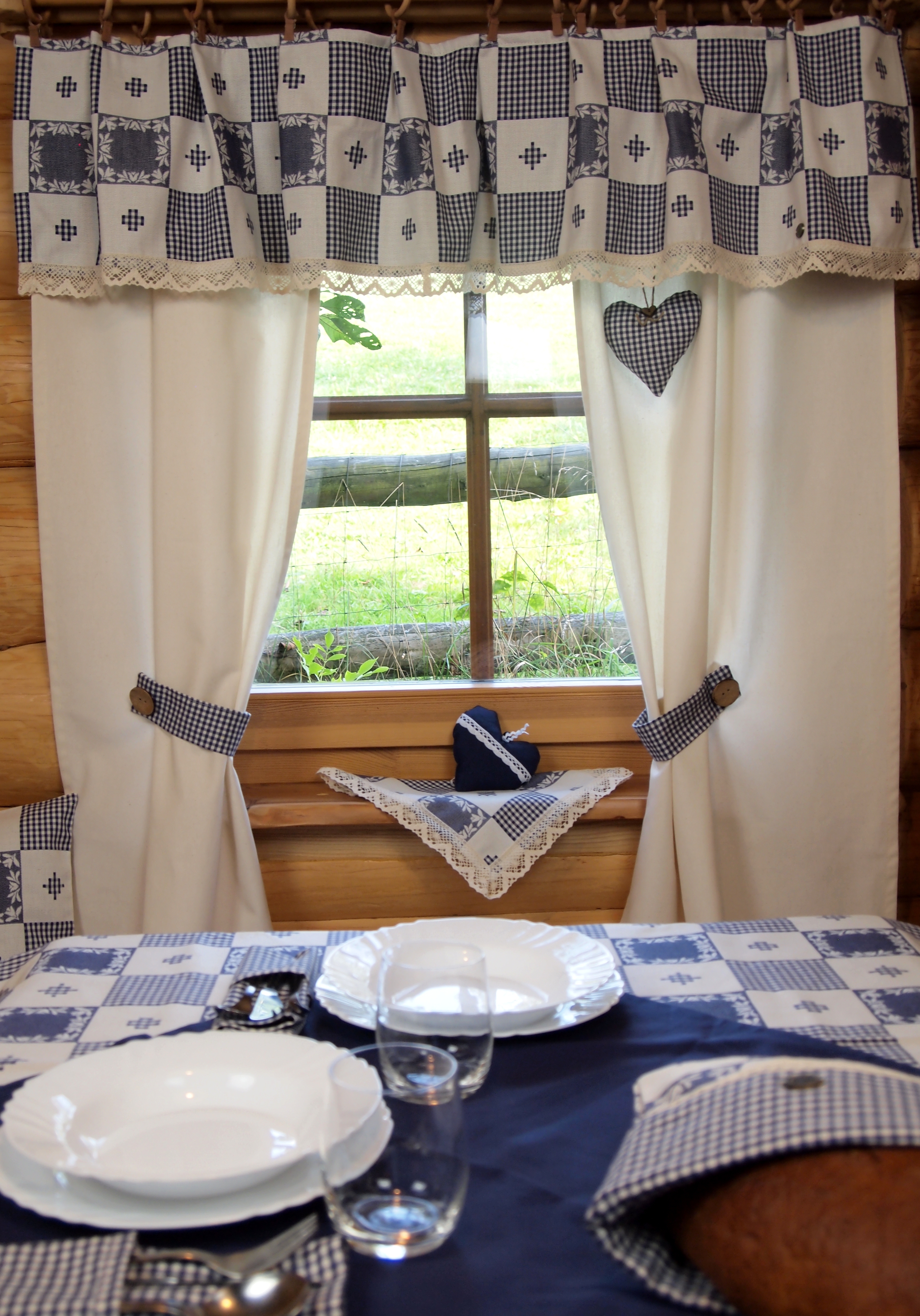 Bavlněný ubrus modrý patchwork