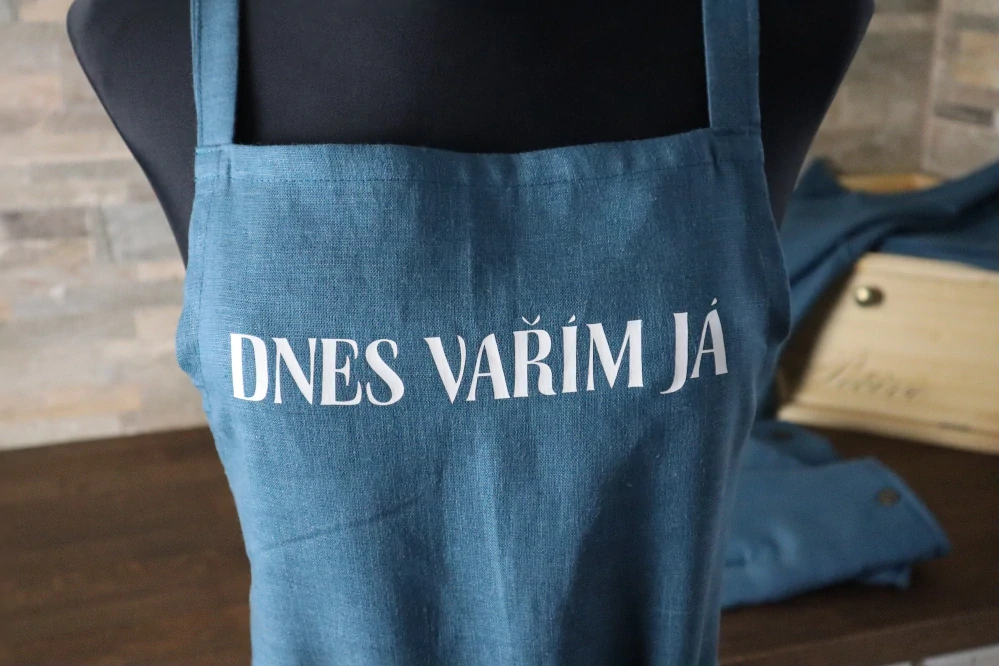 Zástěra na vaření ze 100% lnu