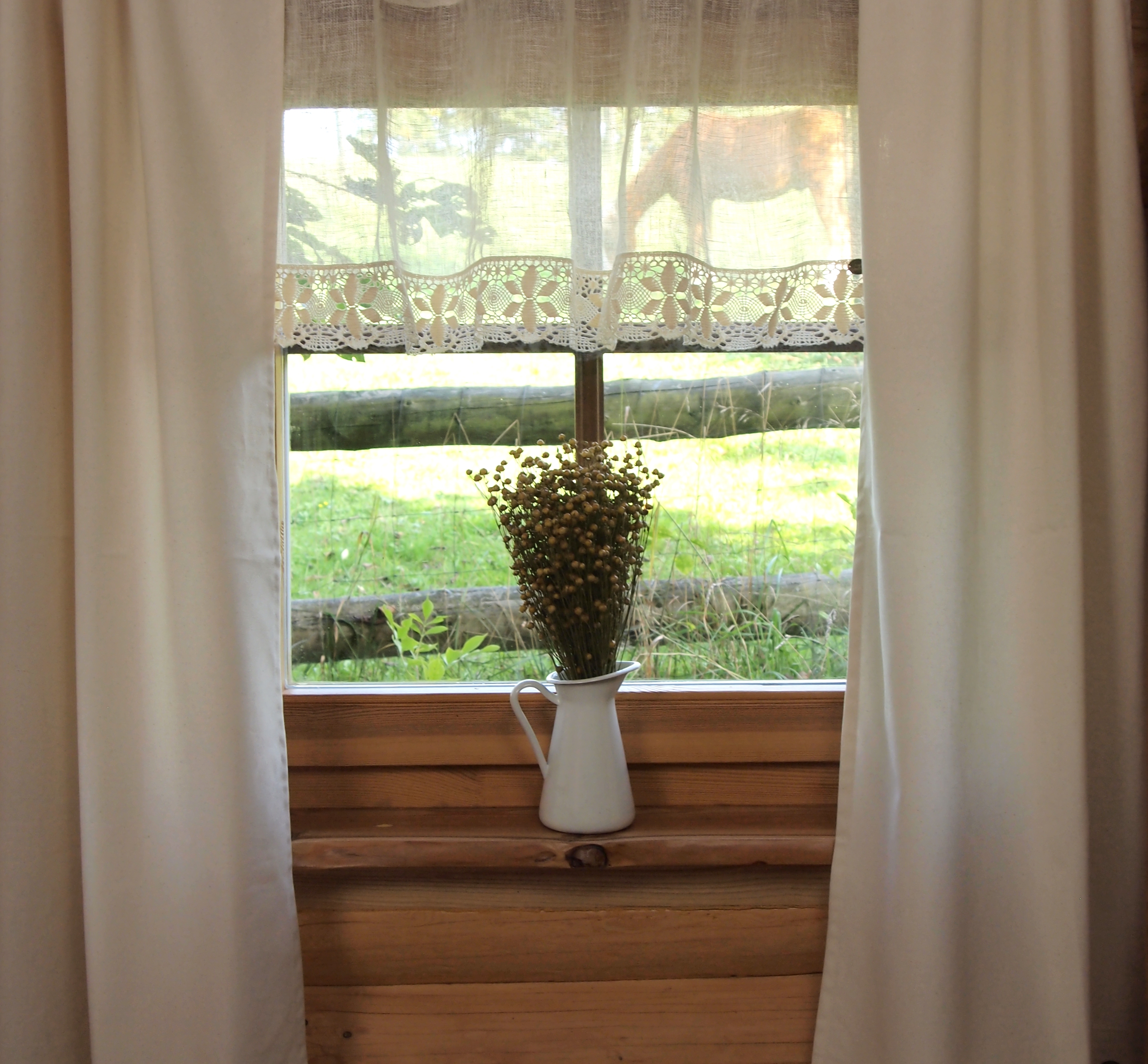 Závěsy režné světlé, skandinávský styl