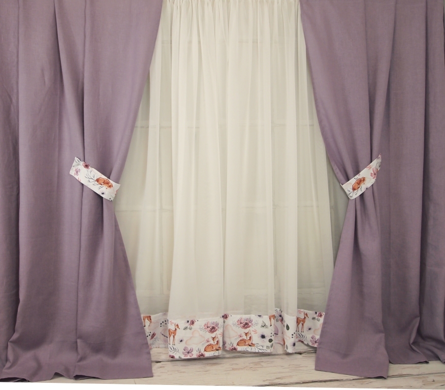 Voálová záclona do dětského pokoje