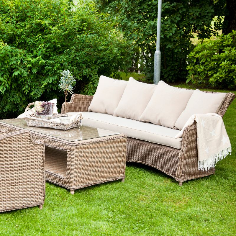 zahradnipolstrynamiru#podsedakynazahradu#outdoorovelatky#ateliersplnenysen#